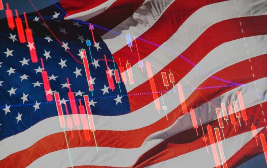 Invesco Strategist Warns the Fed Is 'Playing a Dangerous Game' That Could Lead to 'a Significant Recession'