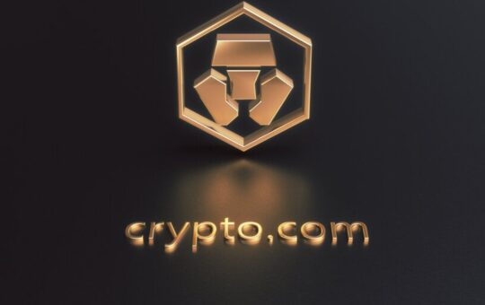 Crypto.com to Close US Institutional Service Amid SEC's Crypto Crackdown