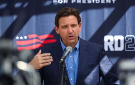 US Presidential Candidate Ron DeSantis to End Biden's 'War on Bitcoin' if Elected