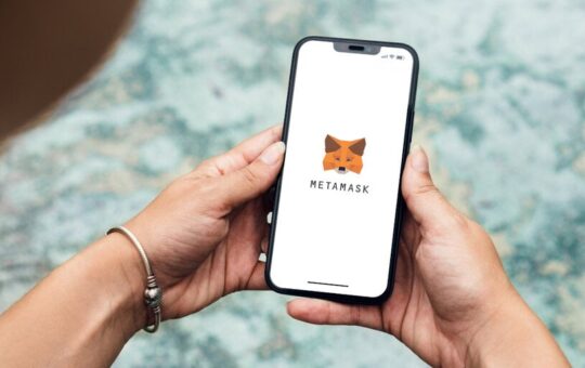MetaMask Introduces Bank and PayPal Cash-Out Options