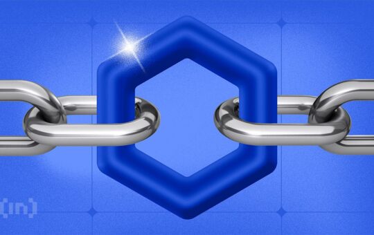 Chainlink (LINK) Bears Tighten Grip Despite Bullish Signals