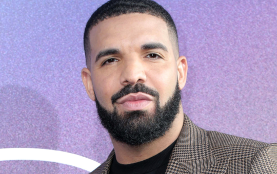Drake, Adin Ross Sued Over 'Deeply Fraudulent' Promotion of Crypto Casino Stake