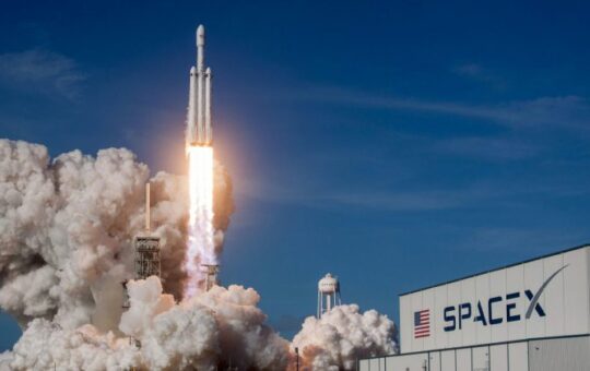 Elon Musk's SpaceX moves over $130M in BTC to new wallet with small transfer to Coinbase Prime