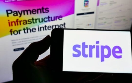 Stripe pilots stablecoin payments for subscriptions